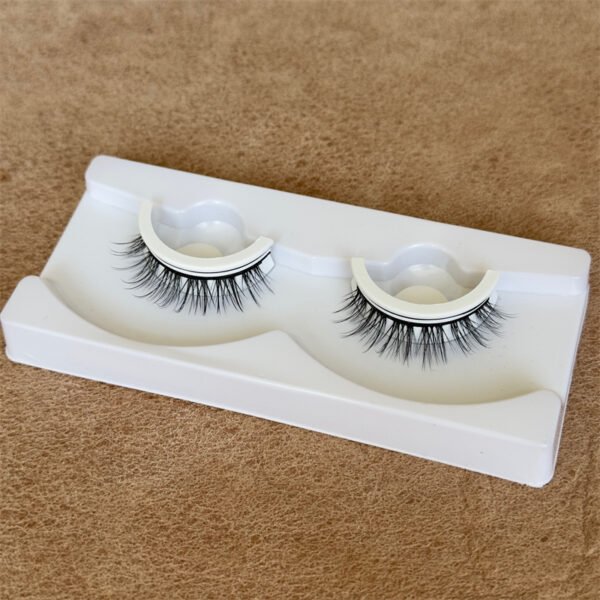 SELF-ADHESIEVE SOFT BAND REUSBLE EYELASH (#660) - Image 3